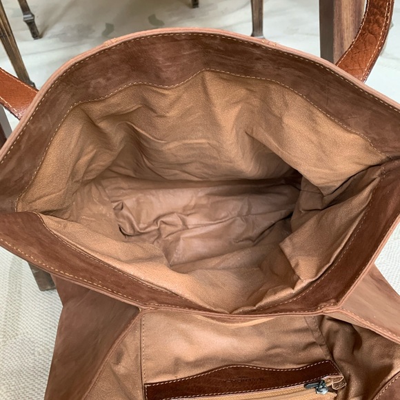 Balenciaga - Picture 15 of 15